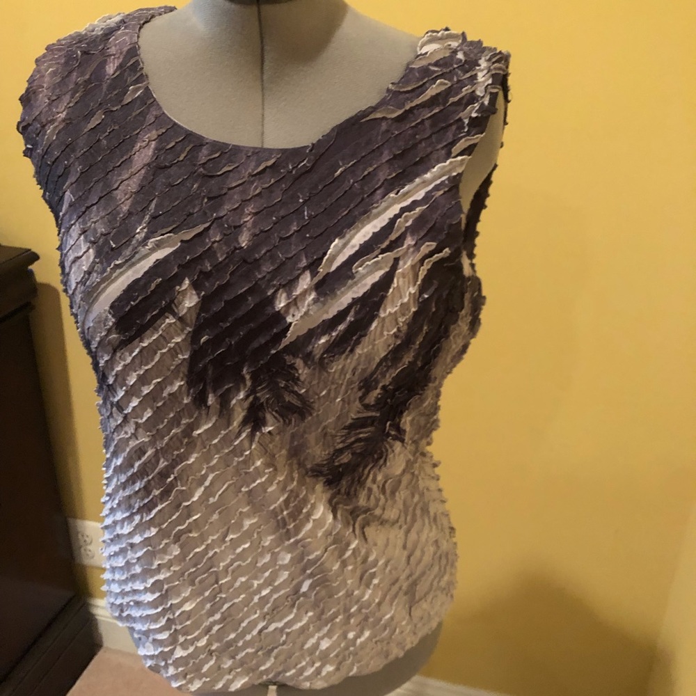 Grey sleeveless blouse